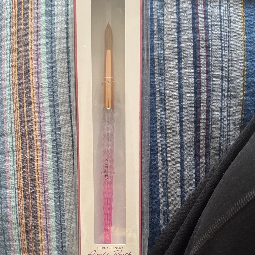 Kiara sky nail brush